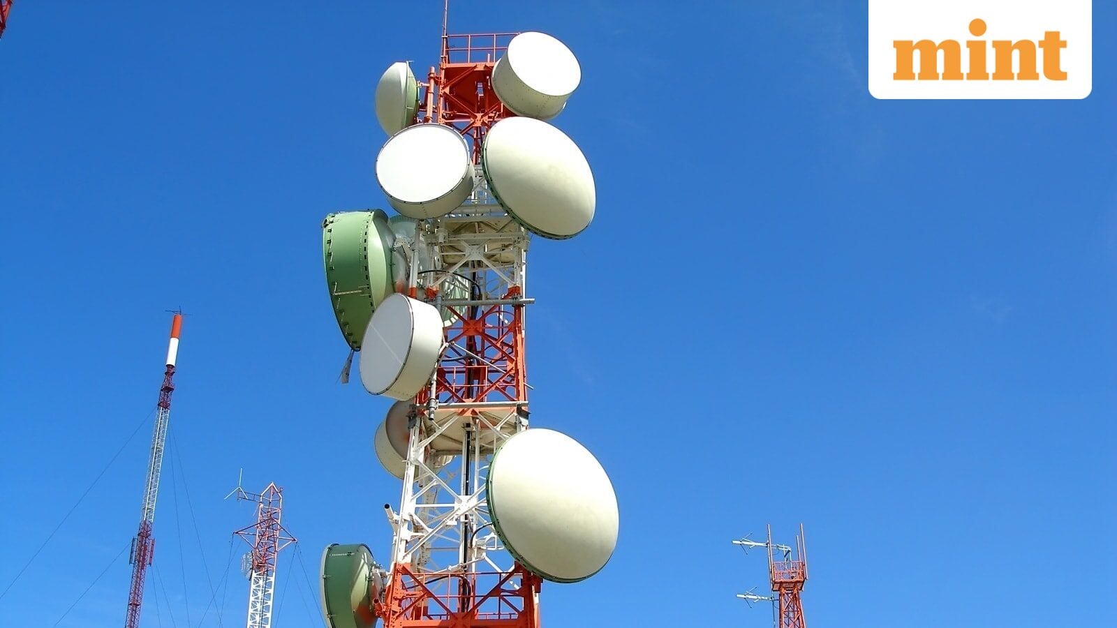 Telecom spectrum auctions see little competition. Regulator proposes a fix