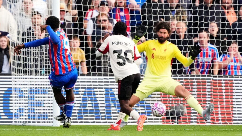 EPL | WATCH: Liverpool lose for first time this season, Eddie Nketiah scores late goal to help Crystal Palace win 2-1 | Football News