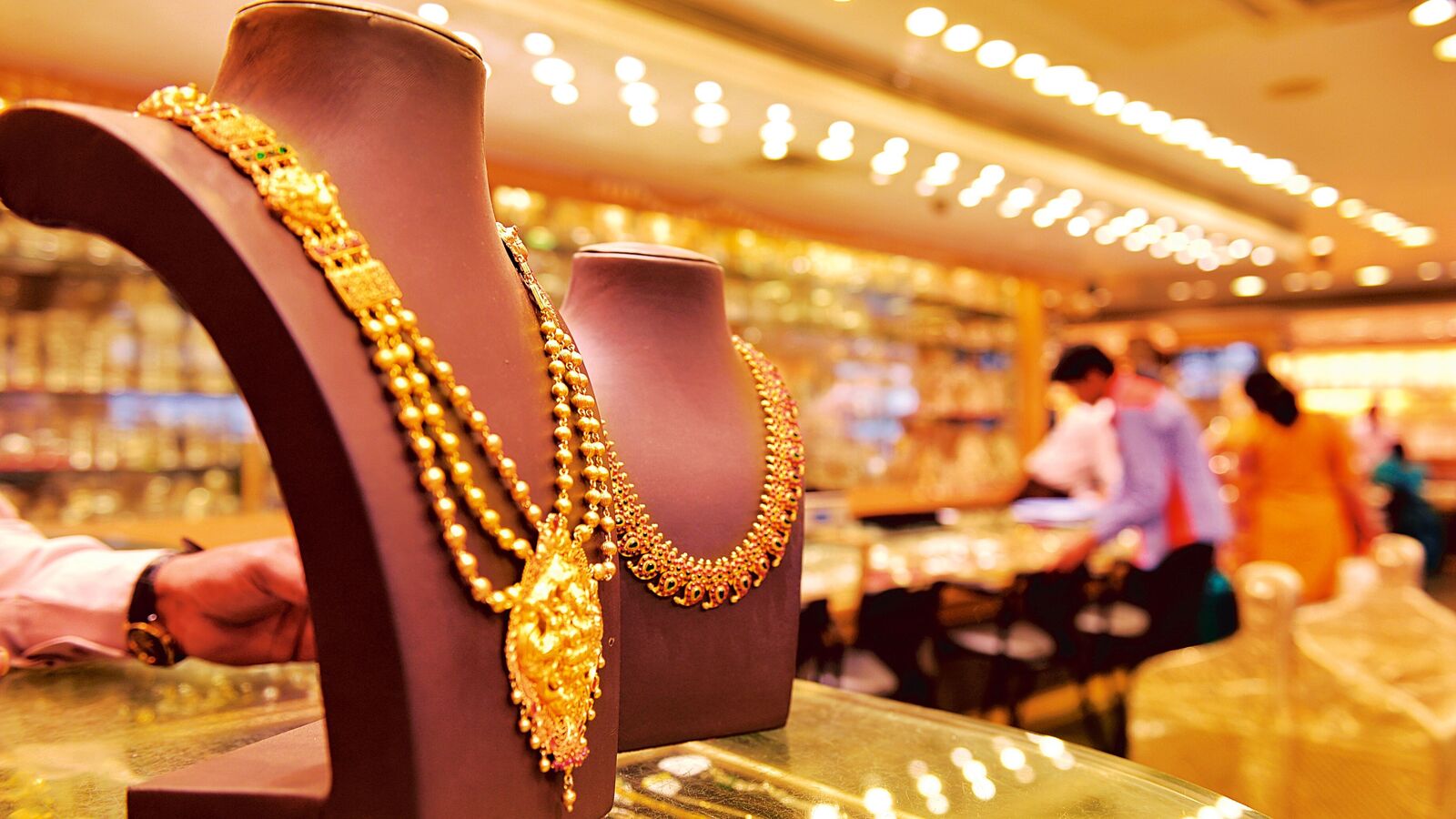 Record prices fail to dim Dhanteras glow